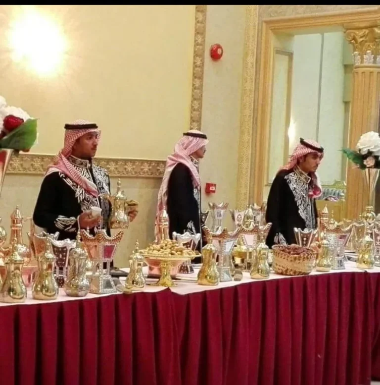 قهوجيين وصبابين - دلة الكيف